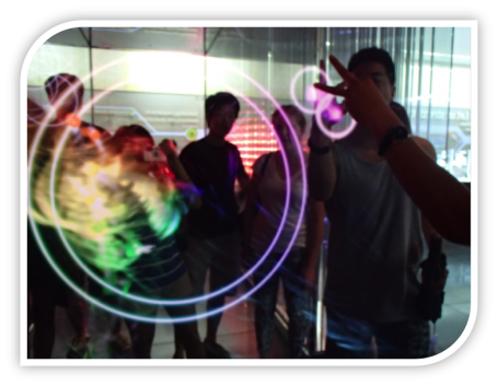 If we touch the screen, it reacts and some circles appear. You can even touch it with your face. I tried that.