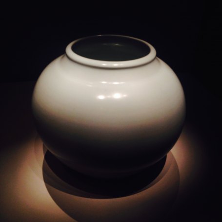 White porcelain is one of the most important exhibits in the museum. It was really expensive at the time, so only rich people could afford to use it.